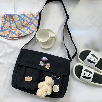 Sac à bandoulière Urban Canvas™ – Confort et Style pour toutes les occasions - Lune brodée
