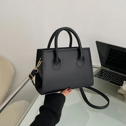 Borsa a Mano Minimalista: Eleganza e Funzionalità per Ogni Occasione - Luna Bordata