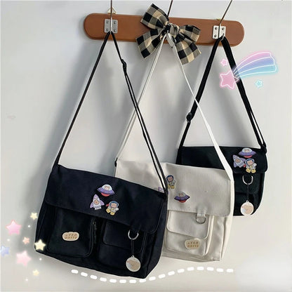 Sac à bandoulière Urban Canvas™ – Confort et Style pour toutes les occasions - Lune brodée