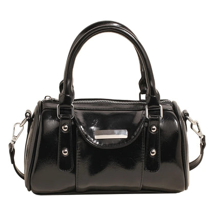Borsa Cilindrica Elegante per Donna: Il Tuo Alleato di Stile e Comodità - Luna Ricamata