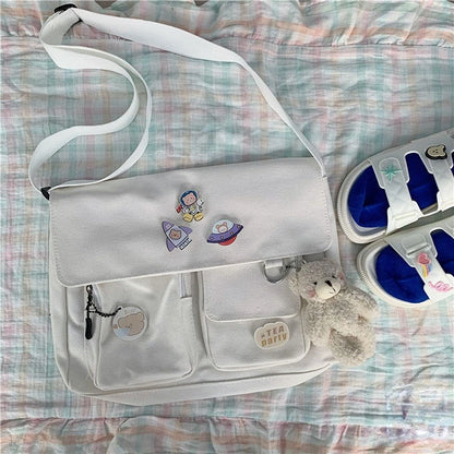 Sac à bandoulière Urban Canvas™ – Confort et Style pour toutes les occasions - Lune brodée