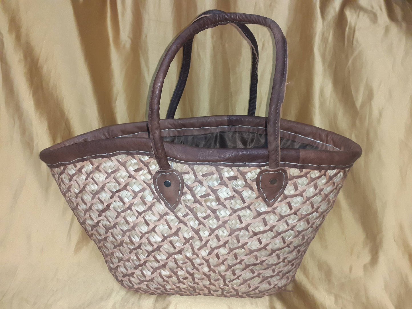 Bolso Capazo de Red Verano: Tu Accesorio Esencial para Este Verano